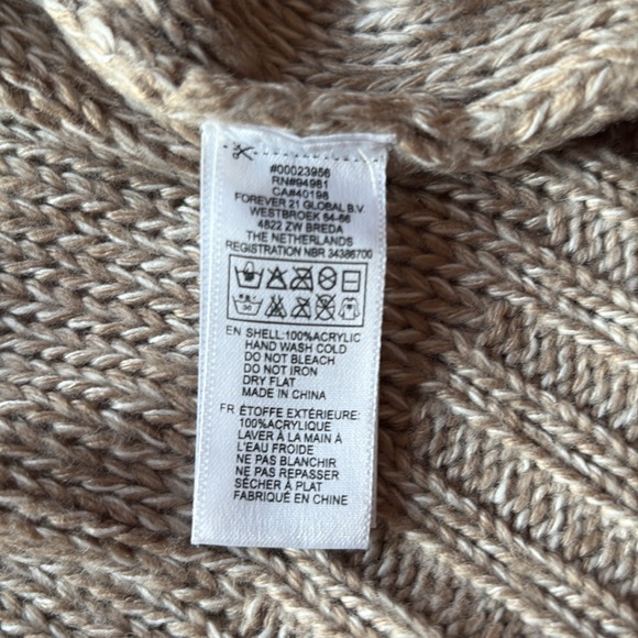 FOREVER 21 Beige Cable Knit Sweater - Picture 3 of 7